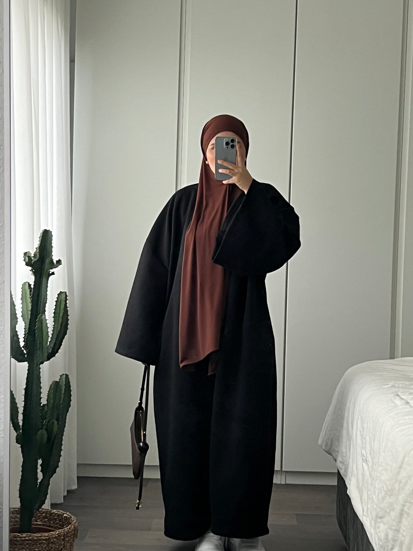 Mantel - Black